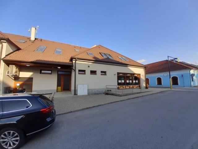 Apartman Kamenice Kamenice nad Lipou Exterior foto